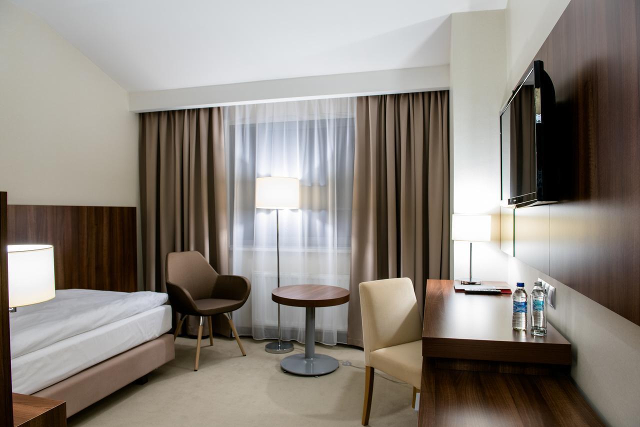 Hotel Kosma Kozmin Dış mekan fotoğraf